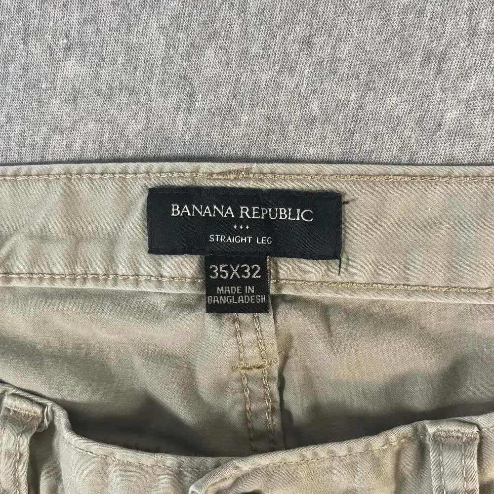 Banana Republic Straight Leg Khaki Casual Pants, Men’s35x32